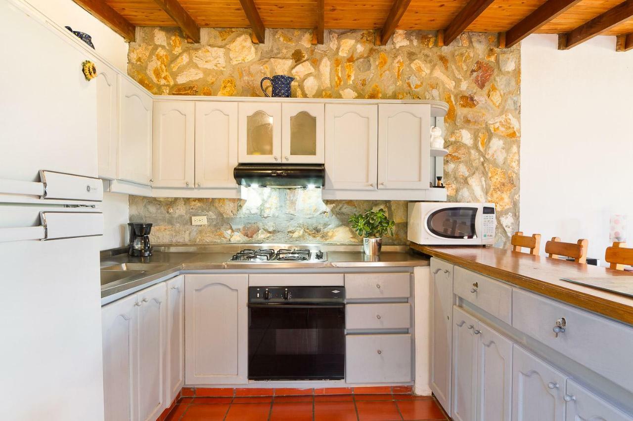 La Casa De Piedra Βίλα Guatapé Εξωτερικό φωτογραφία